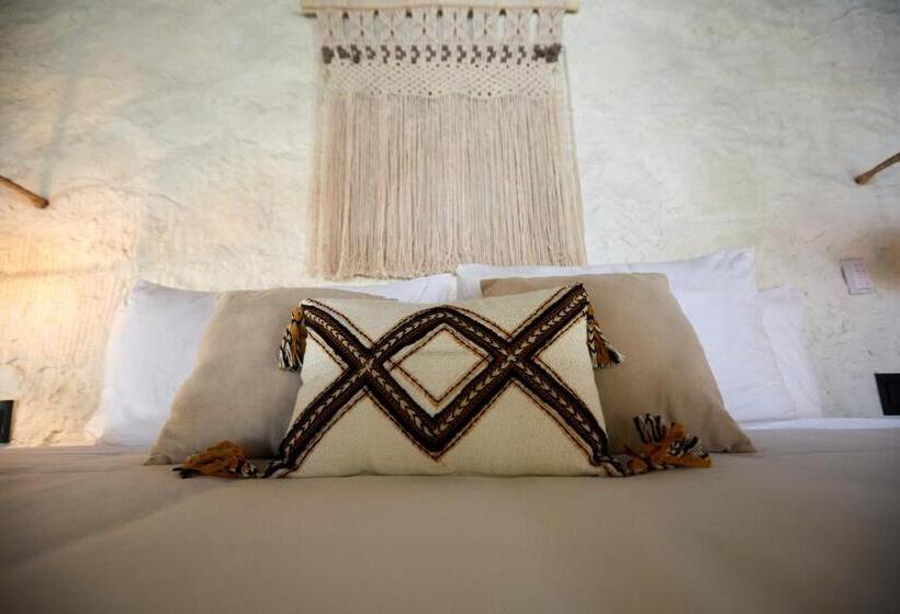 هتل Roc Luxe Tulum