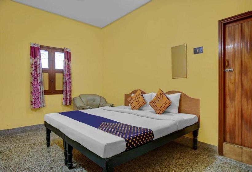 בית מלון כפרי Vaccinated Staff  Spot On 76801 Rks Residency