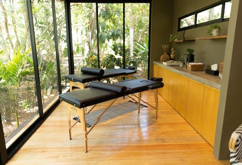 La Paranera Hotel & Relax