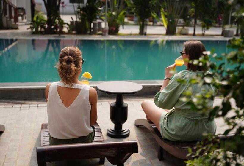 Lalita Tam Coc Resort & Spa