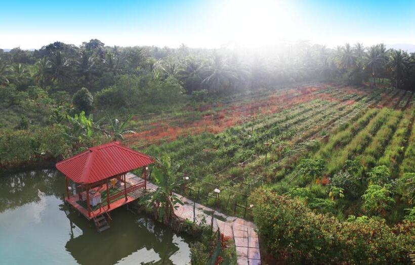 Parkresort Organic Farm Resort