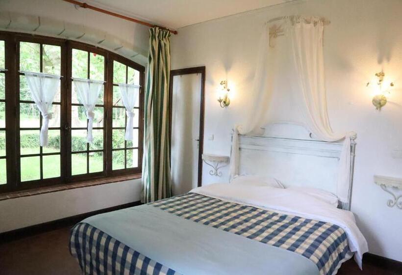 بنسيون Chambres D Hôtes Du Domaine De L Isle
