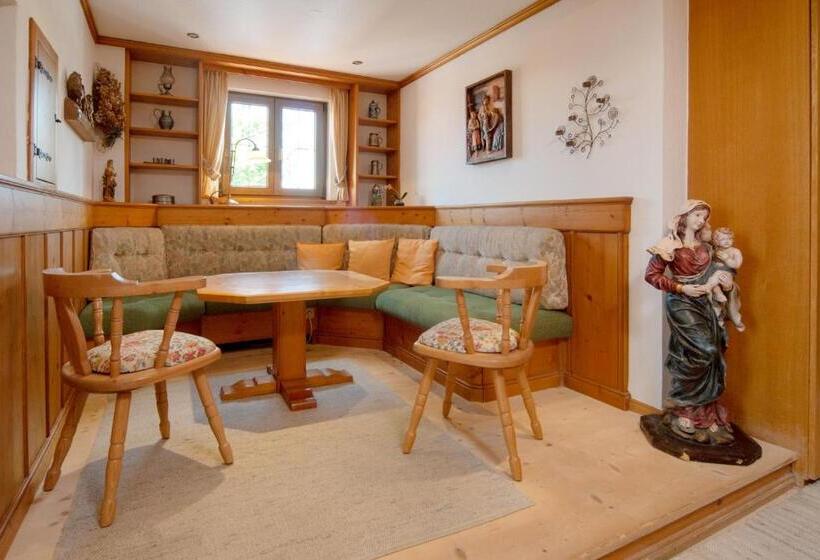 膳宿费 Dorfwirt Pfronten