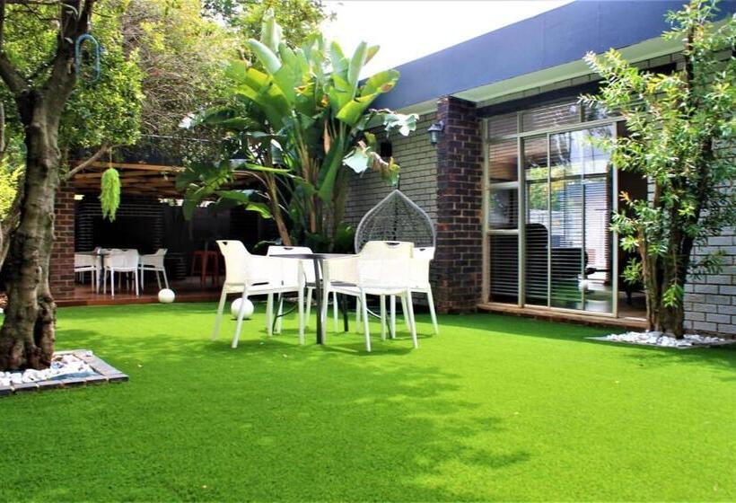 ペンション Fm Guest Lodge Comfort, Tranquility & Peace Of Mind