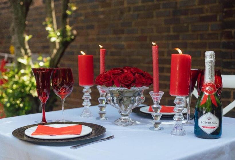 ペンション Fm Guest Lodge Comfort, Tranquility & Peace Of Mind