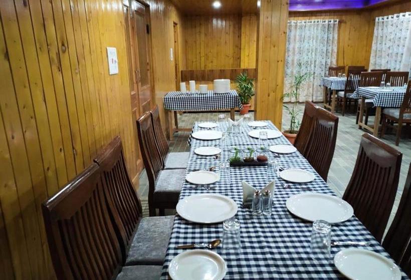 بنسيون Hill Ice Guest House Tosh