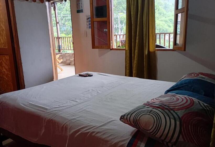 پانسیون Hostal Los Wichos