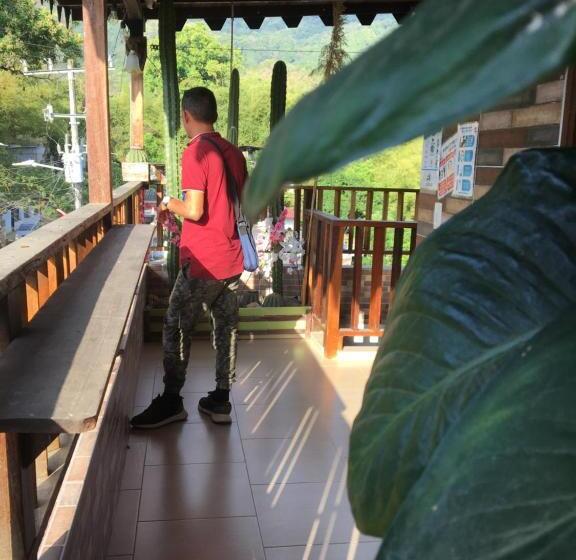 Пансион Hostal Los Wichos