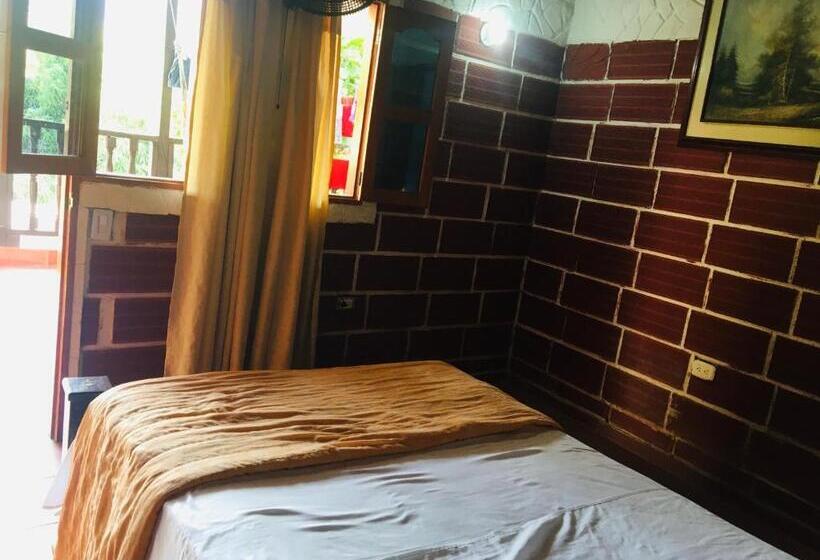 پانسیون Hostal Los Wichos