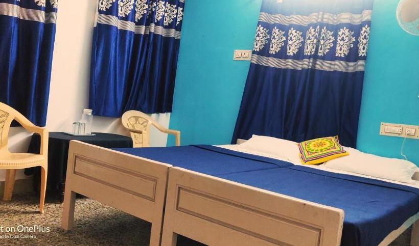 פנסיון Ld Home Stay & Residency Mahabs