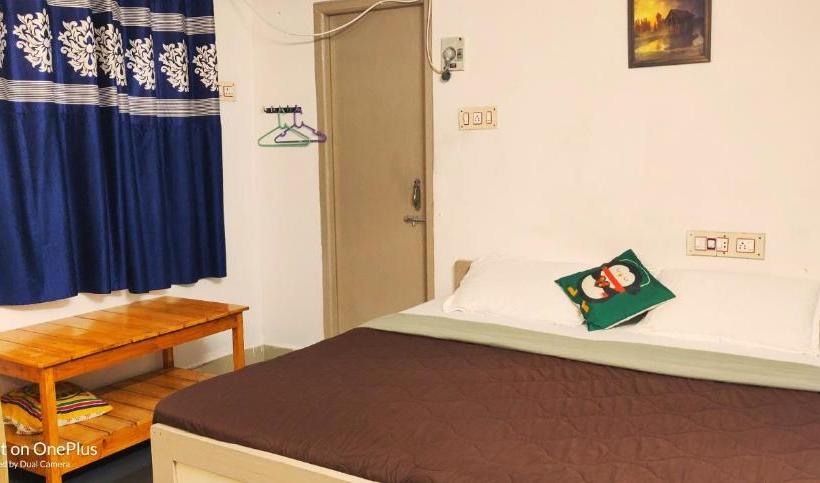 פנסיון Ld Home Stay & Residency Mahabs