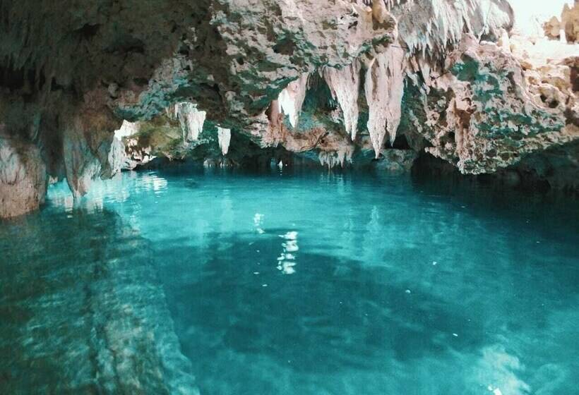 پانسیون Hostal Malakai Cabanas & Dorms