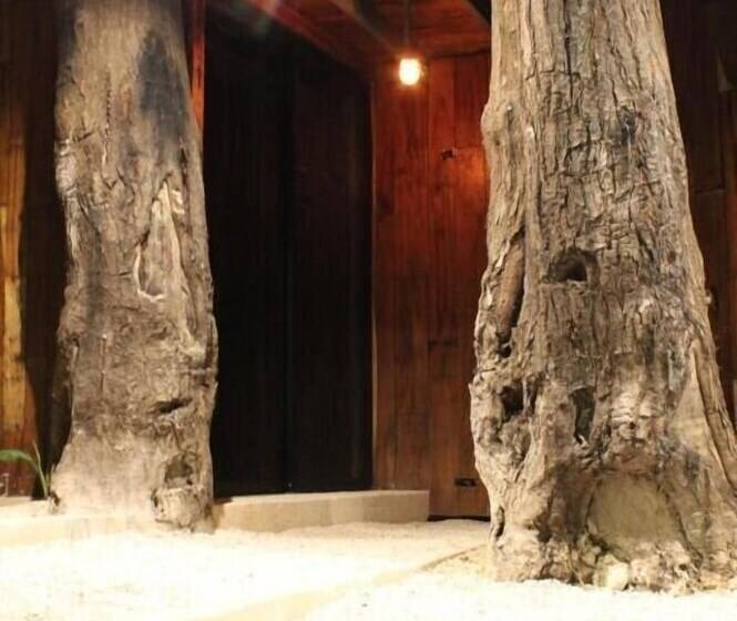 پانسیون Hostal Malakai Cabanas & Dorms