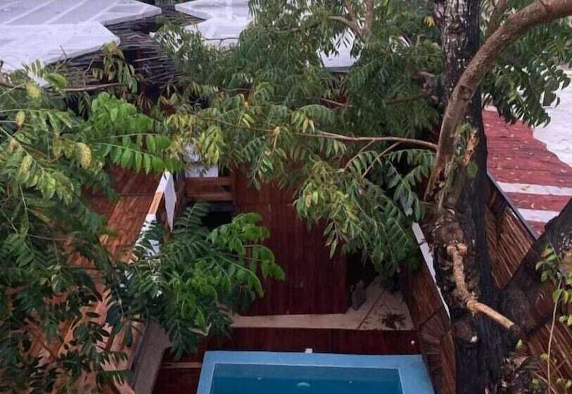 پانسیون Hostal Malakai Cabanas & Dorms