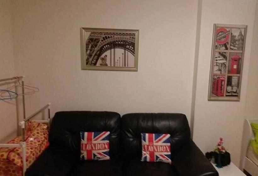 膳宿费 Room In Bb Poppular Palace Don Mueang Bangkok Triple Room