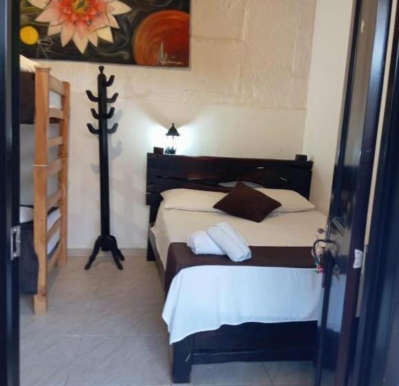 ペンション Santander Aleman Hostel