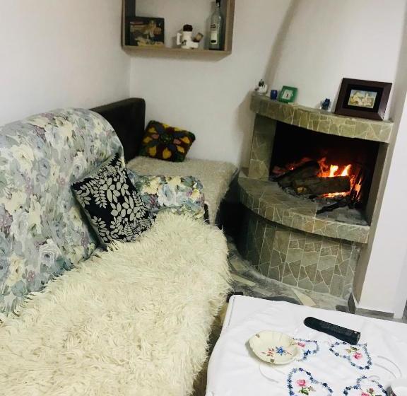 פנסיון Traditional Cottage With Fireplace By Lake Ohrid