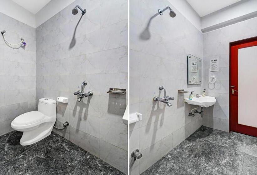 פנסיון Treebo Signature Grande