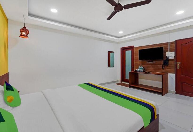 פנסיון Treebo Signature Grande