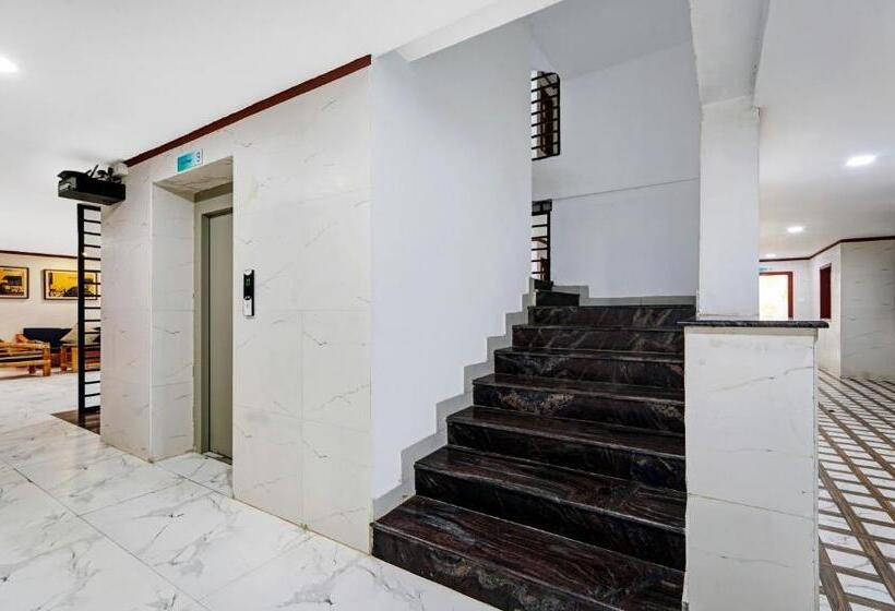 פנסיון Treebo Signature Grande