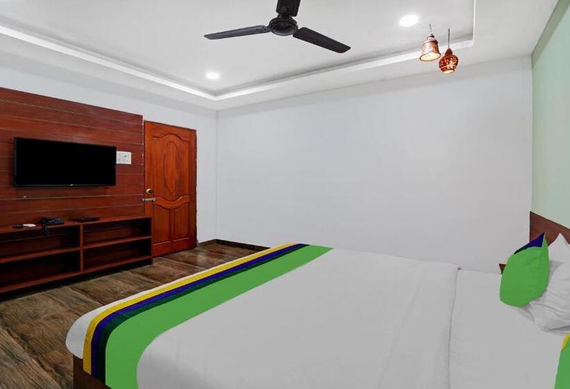 פנסיון Treebo Signature Grande