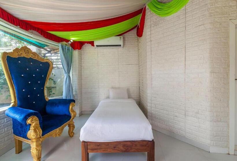 منتجع Ayurkutir Villa By Stayvista   Pool, Gym, And Snooker Table For Your Ultimate Relaxation And Enterta