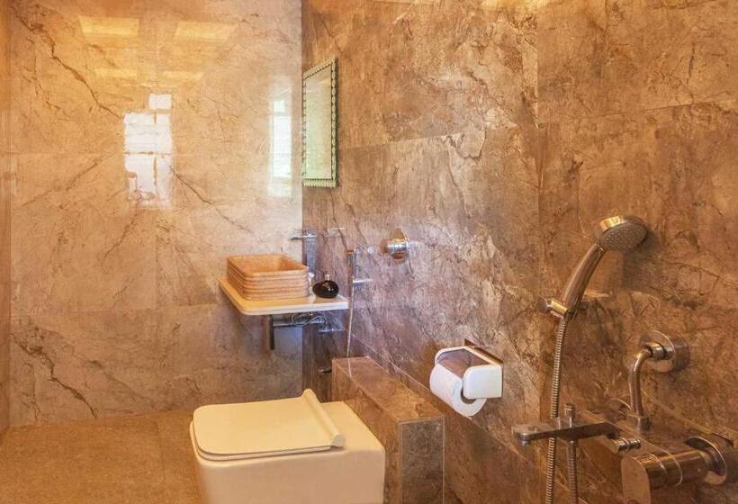 منتجع Ayurkutir Villa By Stayvista   Pool, Gym, And Snooker Table For Your Ultimate Relaxation And Enterta