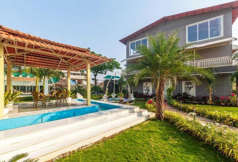 منتجع Ayurkutir Villa By Stayvista   Pool, Gym, And Snooker Table For Your Ultimate Relaxation And Enterta