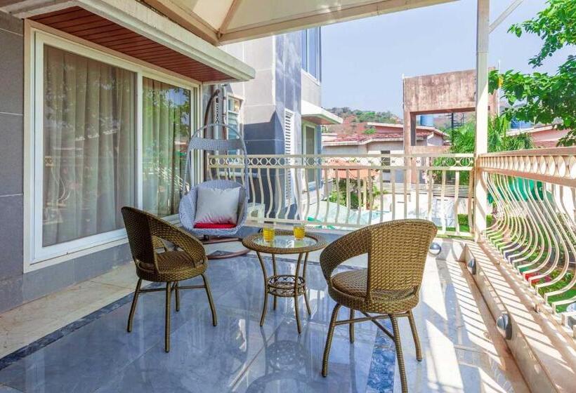 منتجع Ayurkutir Villa By Stayvista   Pool, Gym, And Snooker Table For Your Ultimate Relaxation And Enterta