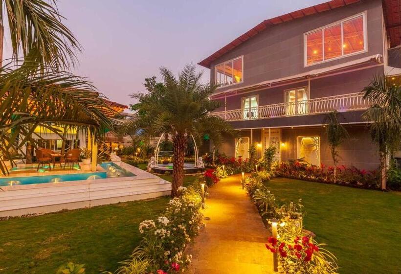 منتجع Ayurkutir Villa By Stayvista   Pool, Gym, And Snooker Table For Your Ultimate Relaxation And Enterta