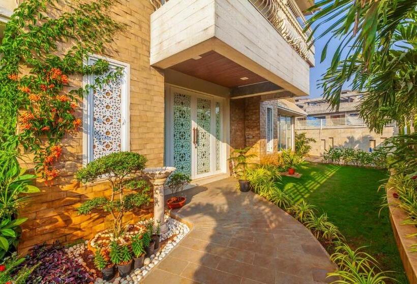 منتجع Ayurkutir Villa By Stayvista   Pool, Gym, And Snooker Table For Your Ultimate Relaxation And Enterta