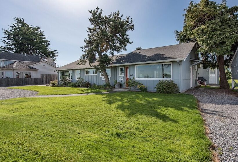 ユースホステル Dungeness Bay Cottages