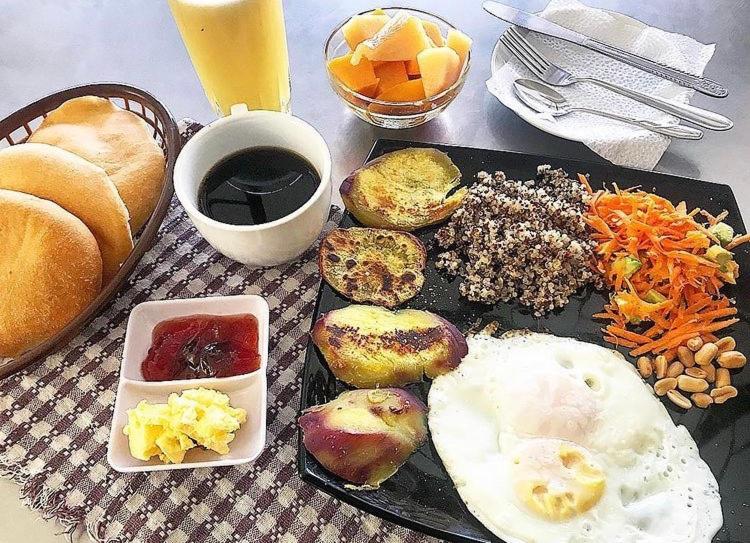 هاستل Surf House Chicama