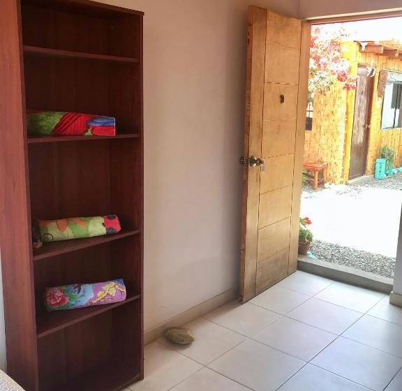 هاستل Surf House Chicama
