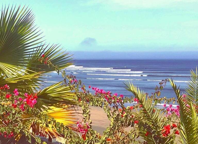 هاستل Surf House Chicama