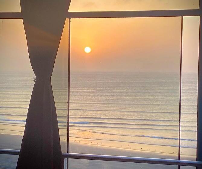 هاستل Surf House Chicama