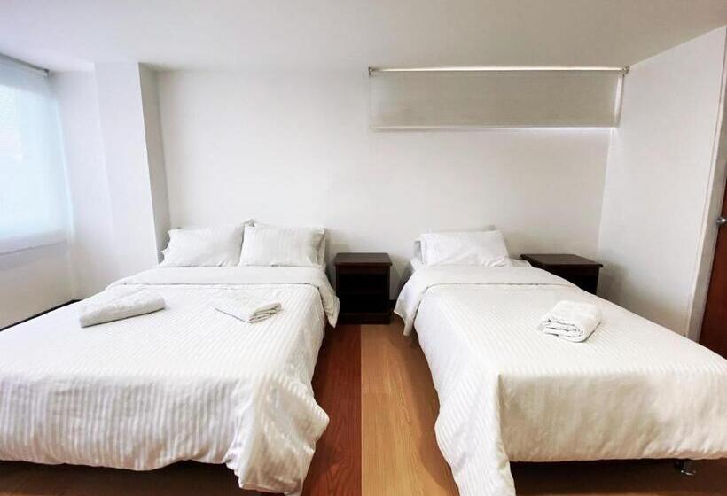 ホテル 3.015 Aquitania