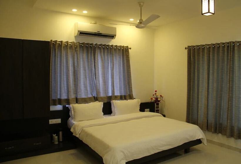 Hotel Aditya