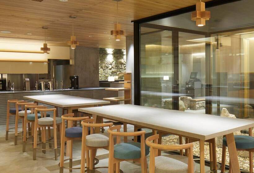 هتل Androoms Kyoto Shichijo