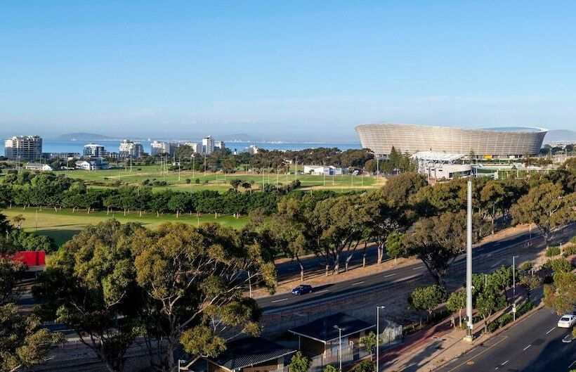 Anew Hotel Green Point Cape Town
