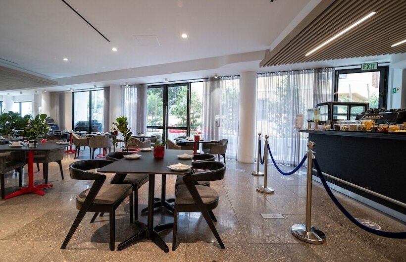 Anew Hotel Green Point Cape Town