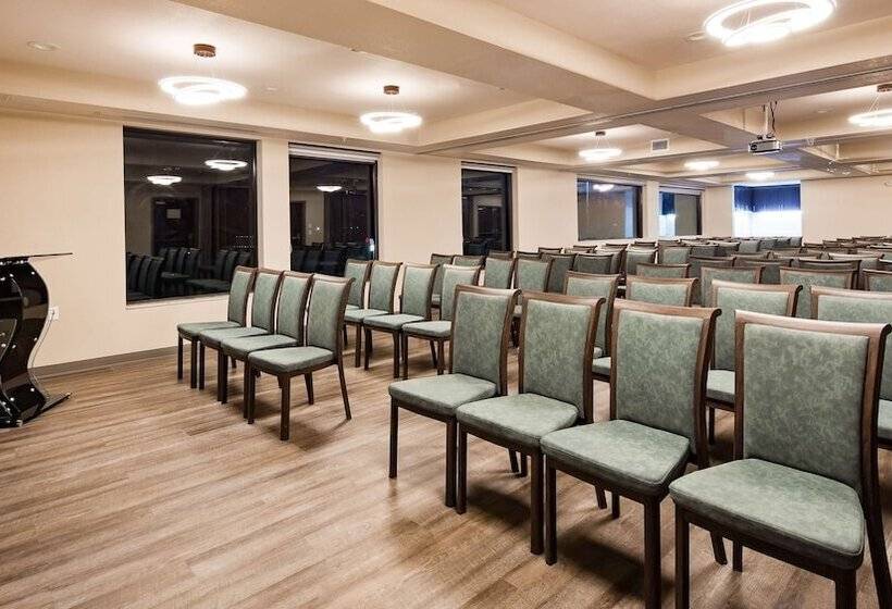 בית מלון כפרי Manhattan, Bw Signature Collection