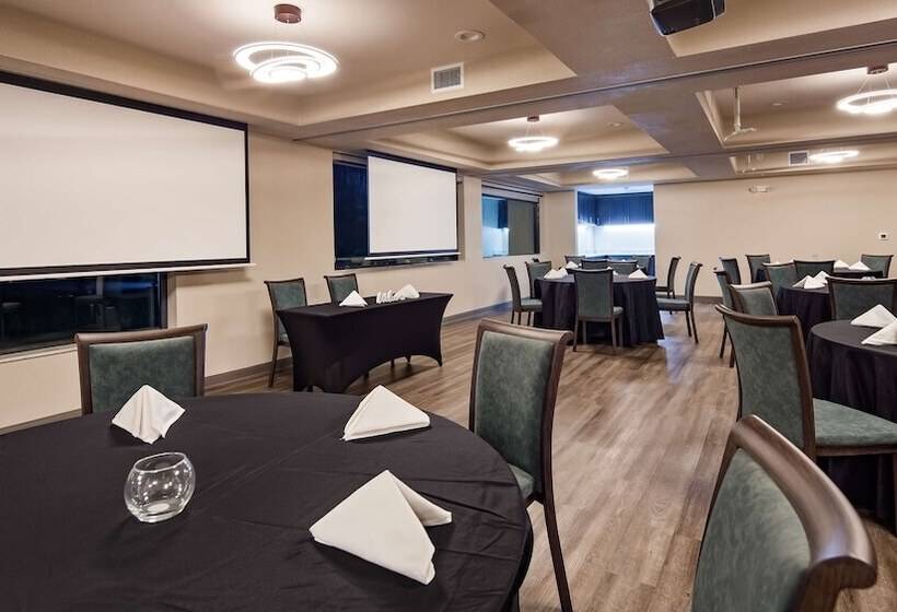 בית מלון כפרי Manhattan, Bw Signature Collection