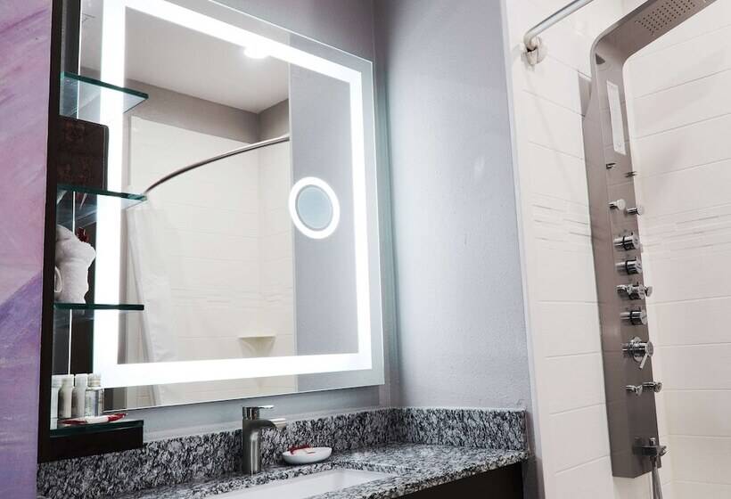 בית מלון כפרי Manhattan, Bw Signature Collection