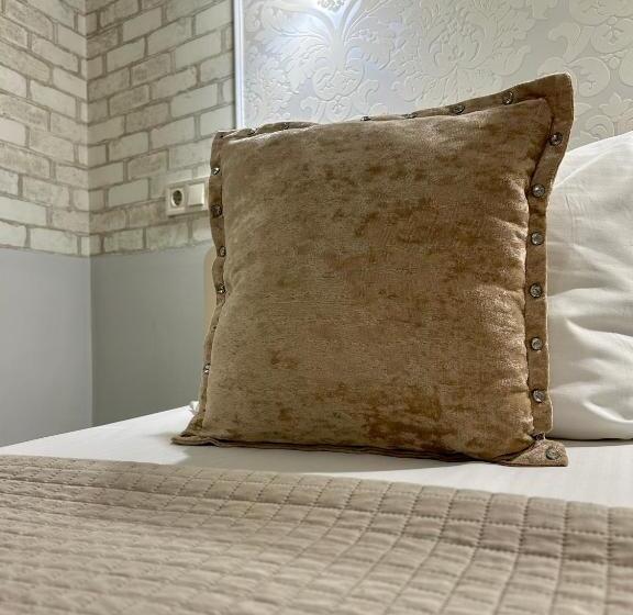 هتل Budget Family