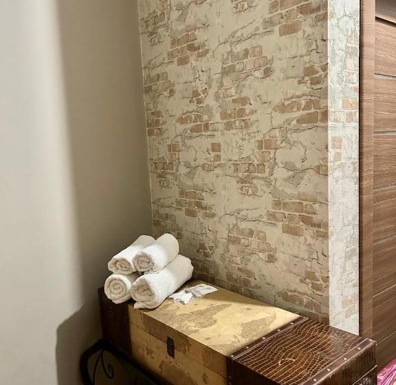 هتل Budget Family