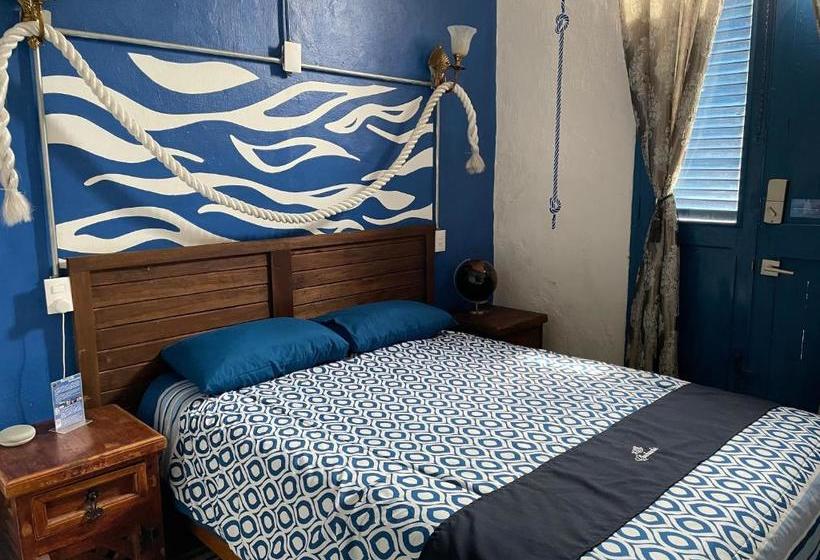 Chuchumbé Hotel & Hostal