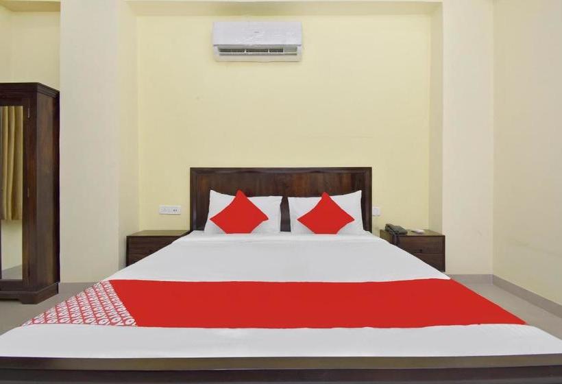 בית מלון כפרי Collection O 77314  Paris