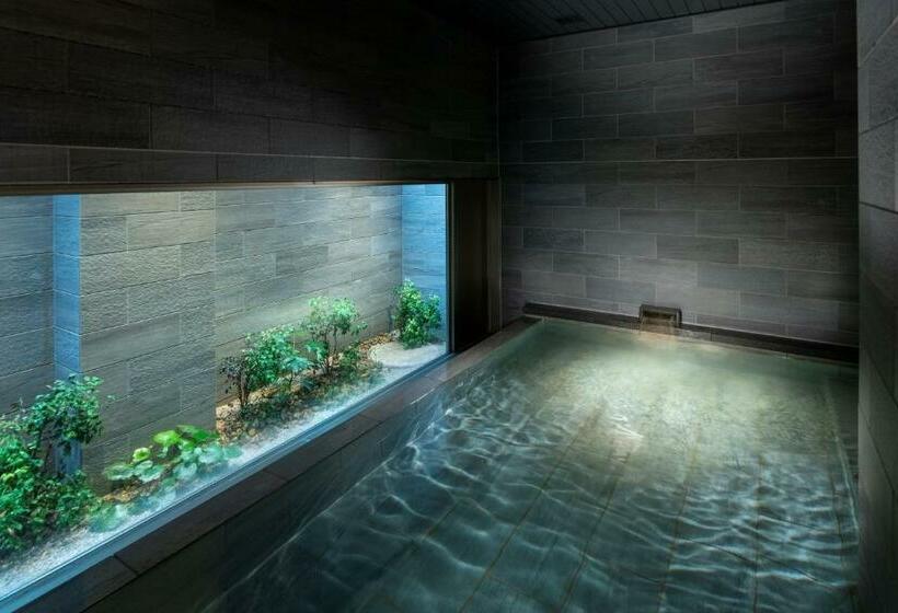 Отель Doubletree By Hilton Kyoto Higashiyama