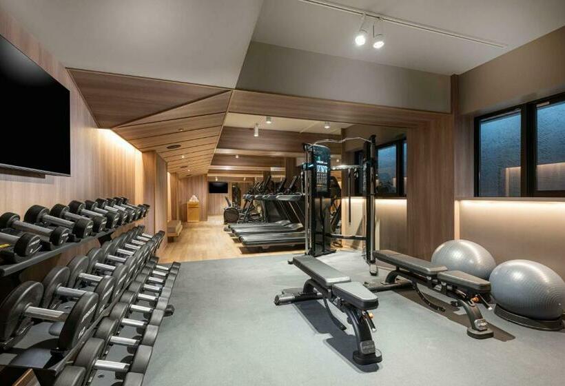 Отель Doubletree By Hilton Kyoto Higashiyama